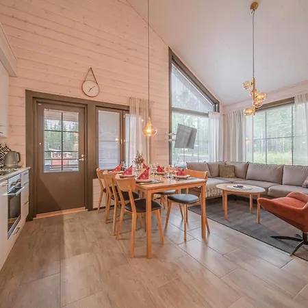 Levillas Sointuilevi 1a72, 2 Pass Included レヴィ