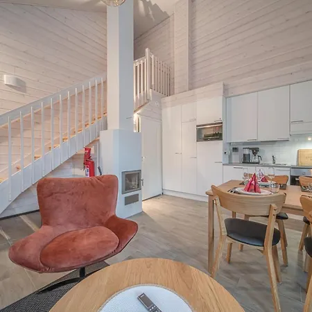 Levillas Sointuilevi 1a72, 2 Pass Included レヴィ